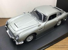 AUTOART Aston Martin DB5 Silver 007 Goldfinger Bond Car 1/18 Japan Used