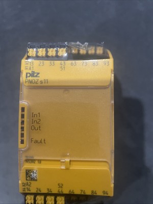Pilz Pnoz S11C 24VDC 8n/o 1n/c  Sicherheitsrelais / Pilz Pnoz S11 / 751111 