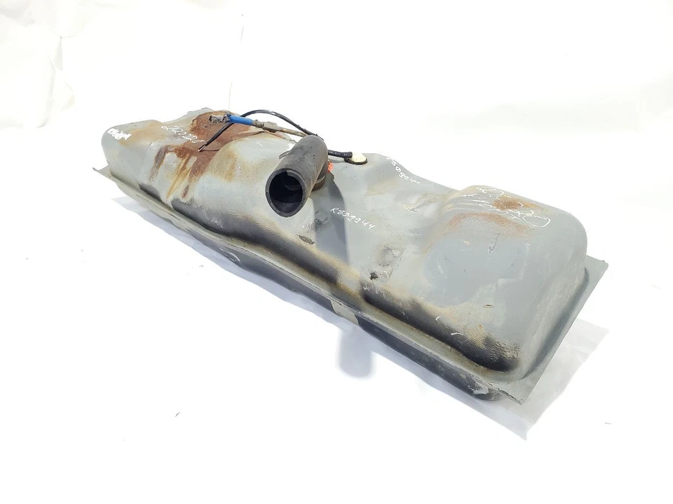 Tanque de combustible delantero con transmisor 7,3 L diésel tracción trasera OEM 1990 1997 Ford F250HD Foto 4 de 4