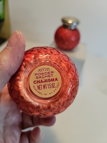 Ruby Red Quilted Glass Avon Charisma Powder Sachets With Lids - Imagen 3 de 6