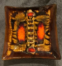 vintage mcm ceramic ashtray. Brown/red. Made in USA. 10" x 10"