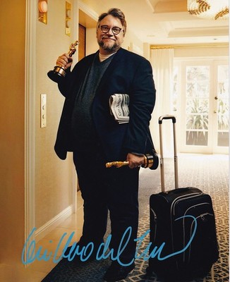 GUILLERMO DEL TORO signed Autogramm 20x25cm FRANKENSTEIN in Person autograph COA