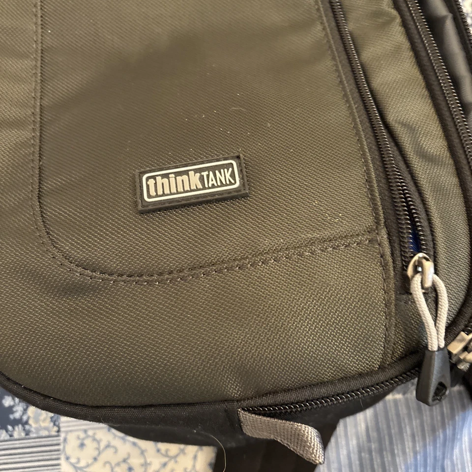 Think Tank TurnStyle 10 V2.0 Sling Camera Bag – Black – Mirrorless Crossbody - Image 2 of 4