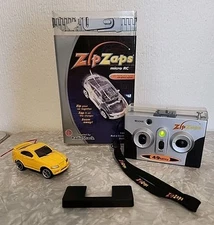 Vintage 2002 ZipZaps Micro RADIO SHACK  RC  See Discription. 