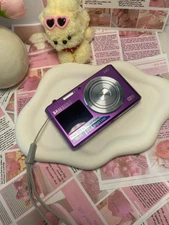 Samsung DV150F 16.2MP  Digital Camera 5x optical zoom Dual LCD Screen purple