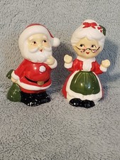 VTG Japan Santa  Mrs. Claus Salt  Pepper Shakers w/Stoppers-FANTASTIC FIND  