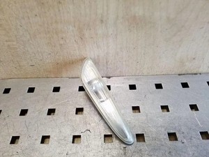 BMW X3 E83 Kotflügelblinker vorne rechts 2.0 Diesel 110kw 2004 26085304