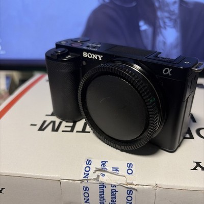 Sony Alpha ZV-E10 APS-C mit Kit Objektiv 16-50mm  