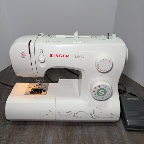 Singer Talent 3321 Sewing Machine With Owners Manual-Accessories Tested Working