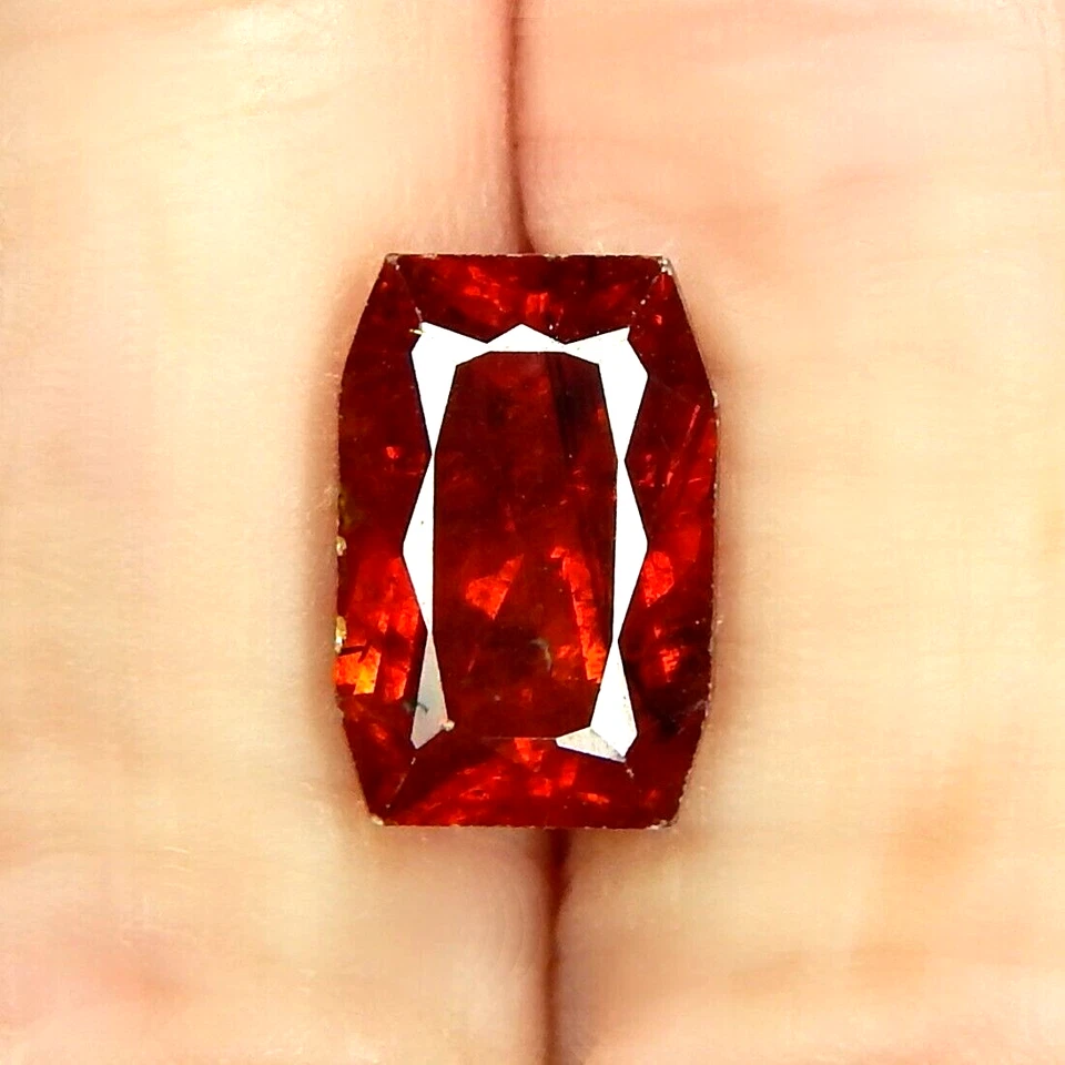5.6ct Red Sphalerite Natural Earth Mined Unheated Faceted Cushion Spain - Image 3 of 4