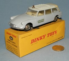 Ambulances miniatures Dinky Citroën