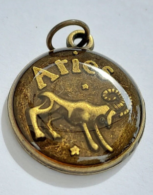 Domed Resin Birth Zodiac Aries Charm, 2-sided, March April