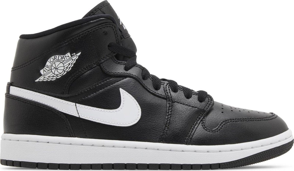 【新品未使用❣️】ジョーダン1 ナイキ\"Black/White NIKE AIR JORDAN 1 “Black/Summit White” が公開 - Yakkun