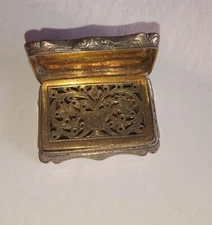 Antique Sterling Silver Vinaigrette box dated 1843 made in Birmingham by J.W