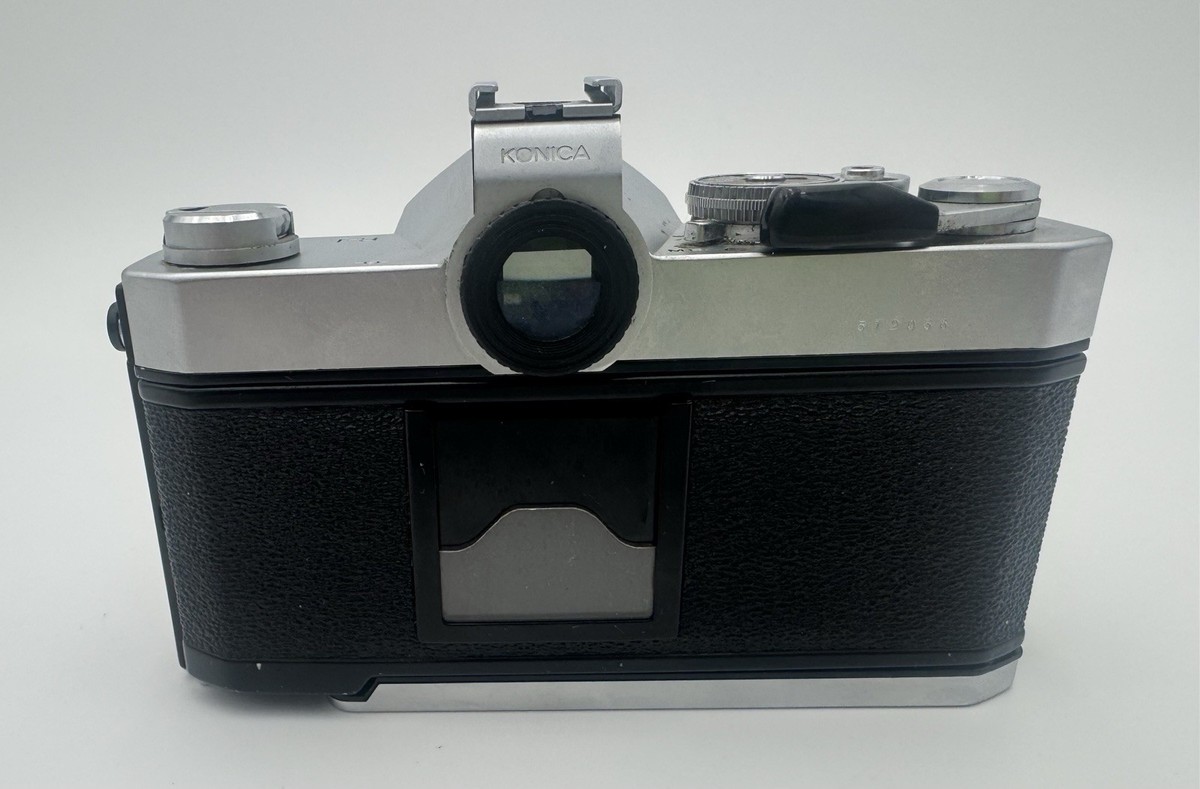 Konica Autoreflex T3 Black SLR w/Hexanon AR 50mm f/1.7 Lens Japan