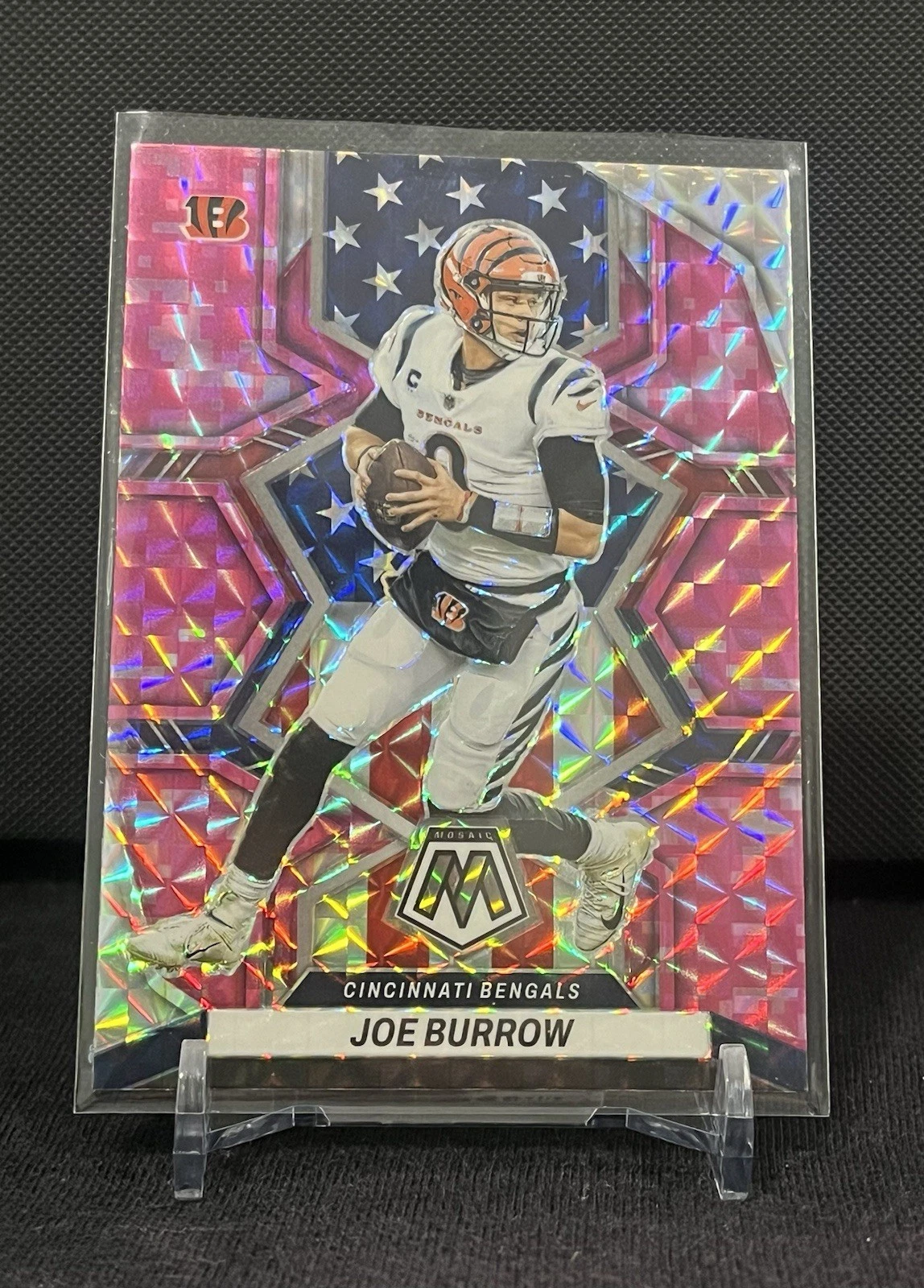 2022 Panini Mosaic National Pride Joe Burrow #255 Camo Pink Mosaic Prizm Bengals