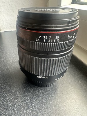 Sigma 28-300mm F3.5-6.3 DG Macro Nikon Zoom Objektiv