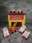 Fisher-Price Playset Vintage FIRE STATION #928  Firemen Dalmation Trucks Rescue!