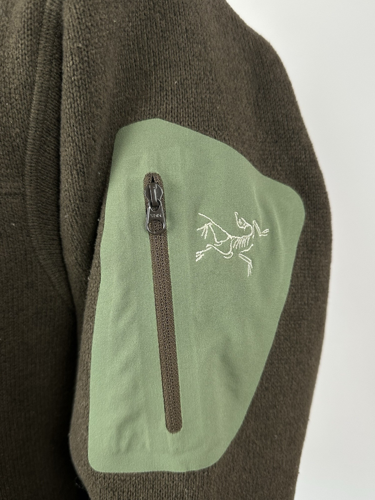 ARC'TERYX Giacca in pile Arc’teryx Polartec full zip – marrone oliva – taglia M logo ricamato