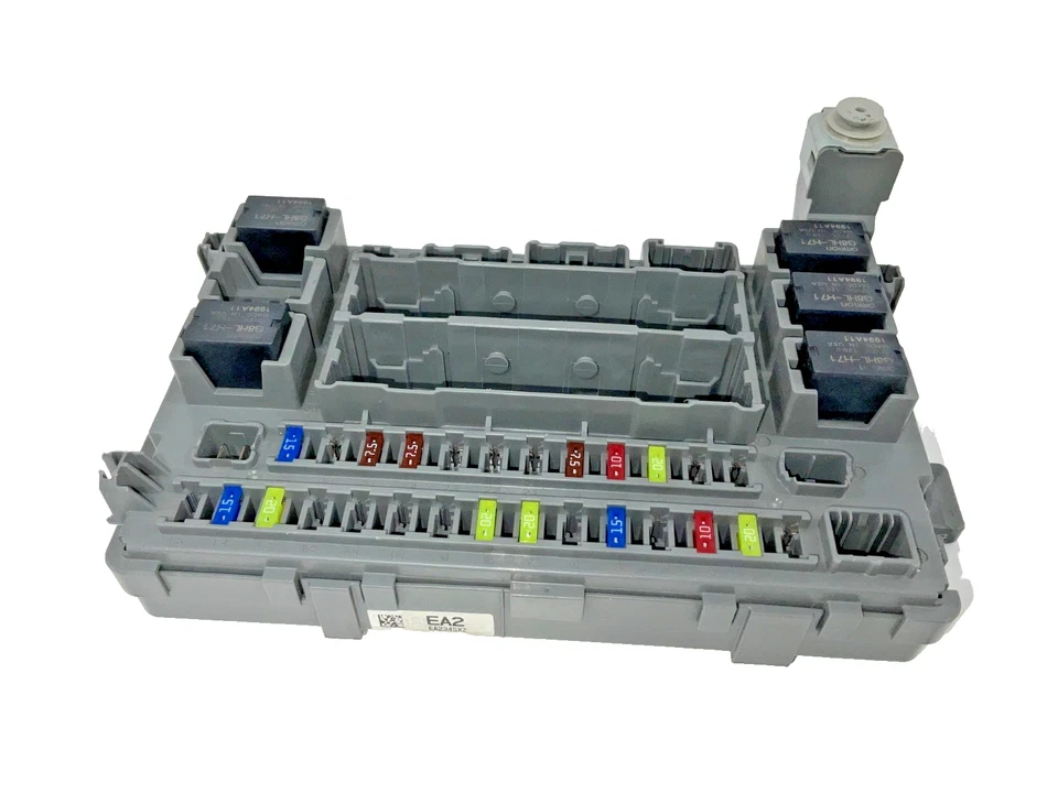 2015 Honda Odyssey Interior Fuse Box Relay Cabin TK8-A200 EA2 OEM - Image 2 of 4