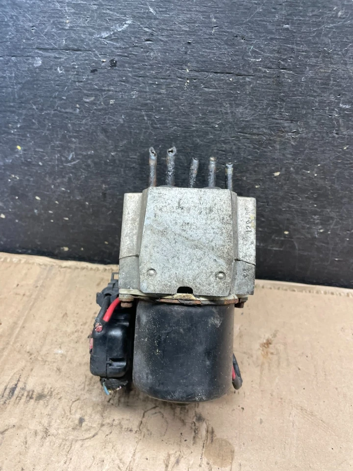 Chevrolet Tahoe 2003 ABS bomba de freno antibloqueo OEM 13451111 OEM T2753 DG Foto 3 de 4