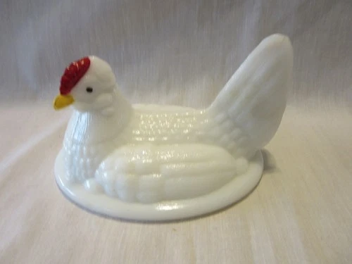 VINTAGE MILK GLASS HEN ON NEST CANDY DISH HEN ONLY 5'' LONG 3'' H