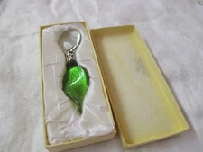 Hand Blown green swirl Art glass Handle Magnifier MIB
