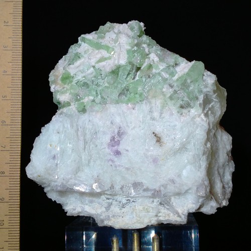 Green Tourmaline Lepidolite Mica Albite Quartz display mineral specimen 0.52kg - 第 1/9 張圖片