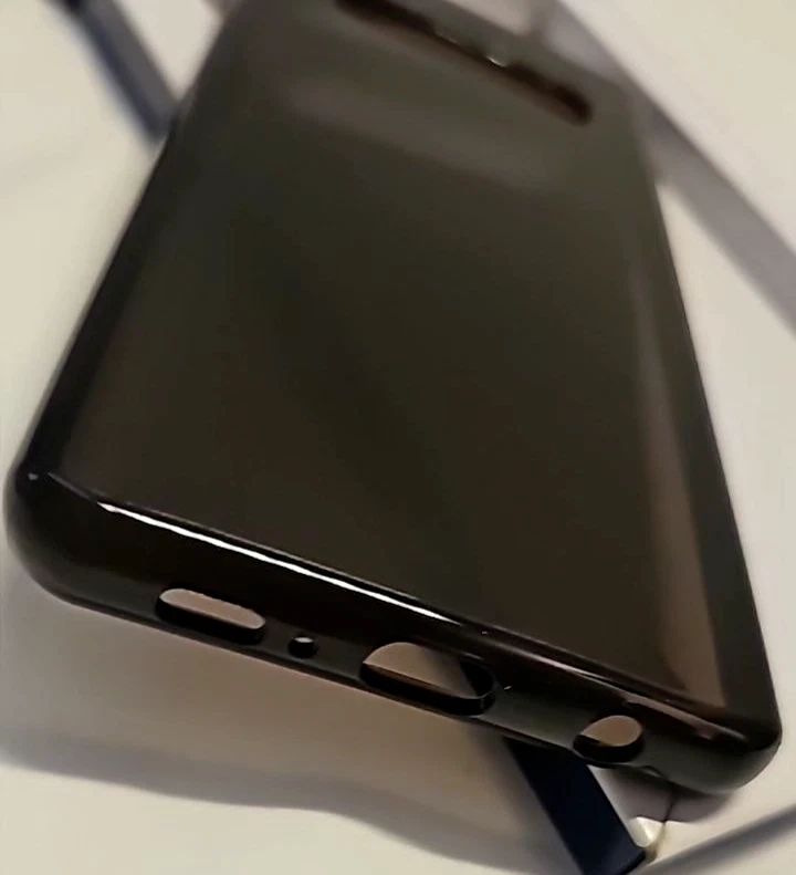 Funda Rígida Insignia para Samsung Galaxy S10 Plus + Transparente Negra Foto 4 de 4