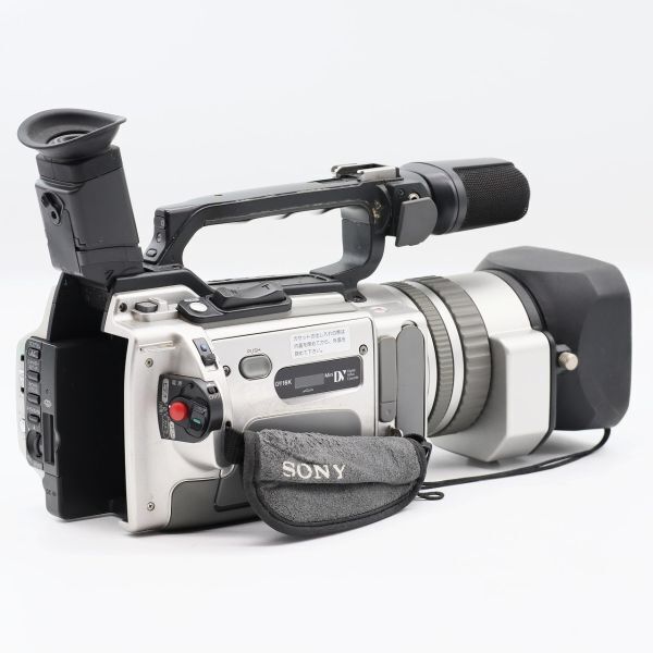 Sony DCR-VX2000 Handycam Camcorder 3 CCD Mini DV Digital Sony DCR-VX2000 Handycam Camcorder 3 CCD Mini DV Digital