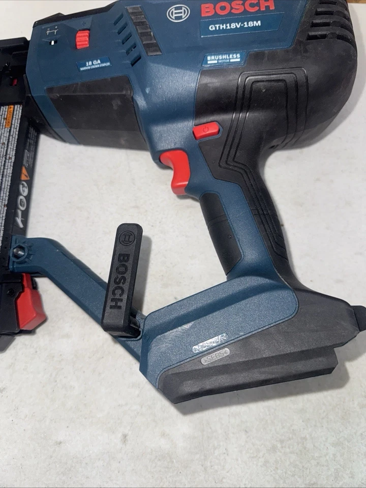 Grampeador sem fio Bosch GNH18V-18M 18V *CAIXA ABERTA* 3601D82510 - Imagem 4 de 4