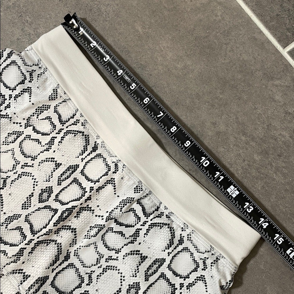 Sofibella python print tennis skort size Small - image 4