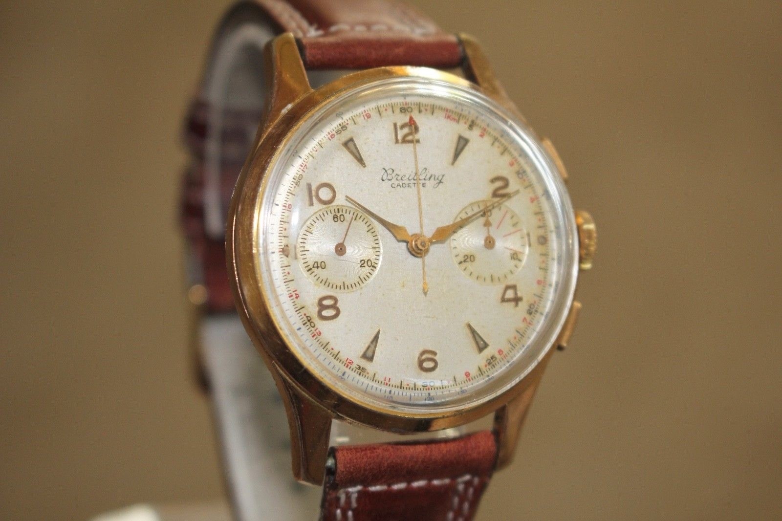 39MM VINTAGE CHRONOGRAPH CADETTE BREITLING - vintagewatches.pk