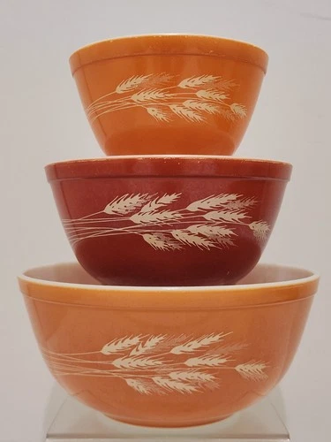 Vintage Pyrex Autumn Harvest Wheat Nesting Mixing Bowls Set of 3  401 402 403