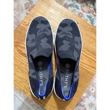 Rothys The Sneaker Womens 8.5 Black Gray Camo Knit Slip On Shoes Blue Trim