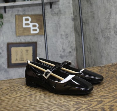 on 34th Womens Saadet Rhinestone-Buckle Mary Jane Flats Black Patent 7M