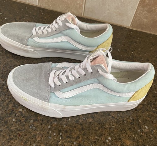 Vans Off The Wall Plateau-Sneaker Damengröße 9 grau/blau pastellfarbenes Wildleder