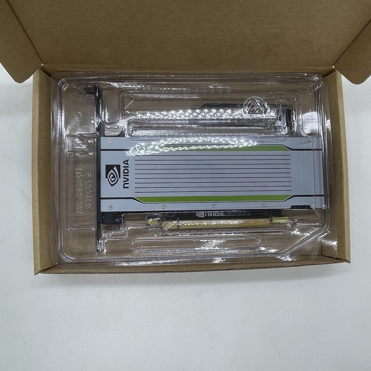 NVIDIA Tesla T4 グラフィックボード NVIDIA Tesla T4 - 株式会社 エルザ ジャパン