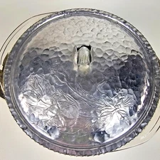 VTG 3 Piece Set Tulip Hand Hammered Aluminum w/ 2qt Pyrex 024 Casserole Dish