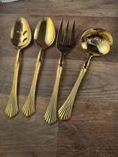 4 Piece Serving Set Rogers Korea Spun Gold Pattern 