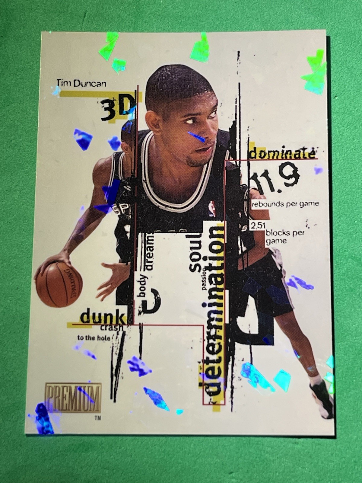 1998-99 Skybox Premium 3D Tim Duncan #8 DDD Spurs HOF RARE SP