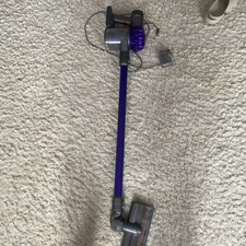 Dyson Purple V6 Animal Cordless Vacuum Cleaner Reconditioned & New Battery