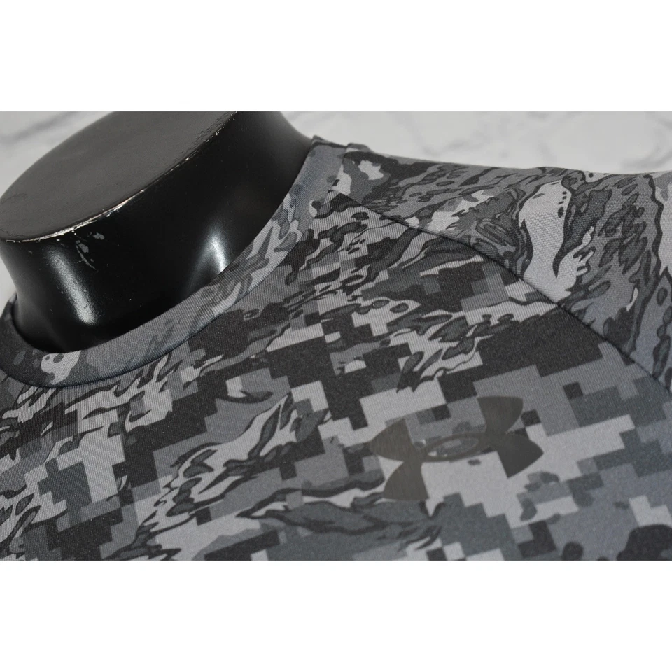 Under Armour Gym Shirt Mens Size XS Extra Small Performance HeatGear Gray Camo - Image 4 of 4