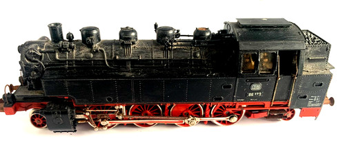 VINTAGE MARKLIN DB 86173 SCHWARZ ROT 2-8-2 LOK LÄUFER | Condition: Used