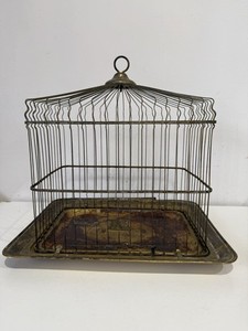 Hendryx Vintage Single Bird Cage Metal Gold with Patented Brass Base Decorative