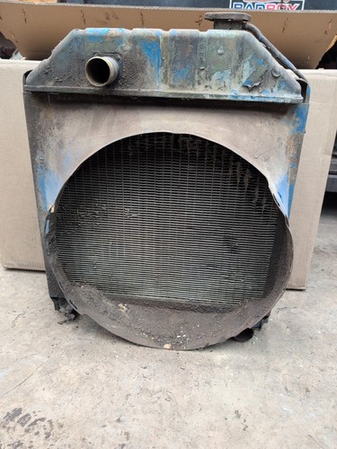 Radiator Ford 2000 3600 5610 4000 6610 3000 2600 4110 4600 fits Farmtrac - Picture 6 of 6