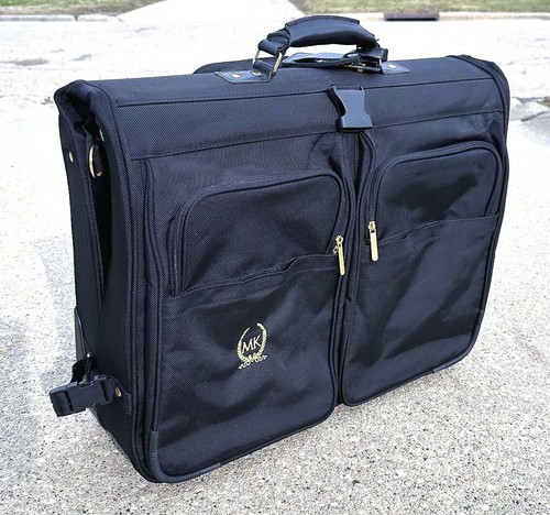 MARY KAY BRAND BLACK 2 WHEELED ROLLING GARMENT BAG WEEKEND SUITOR LUGGAGE GREAT
