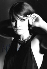 Jennie Abrahamson autograph signed 20x30 cm picture