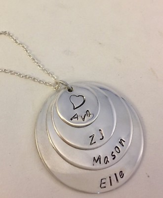 mom necklace with kids names