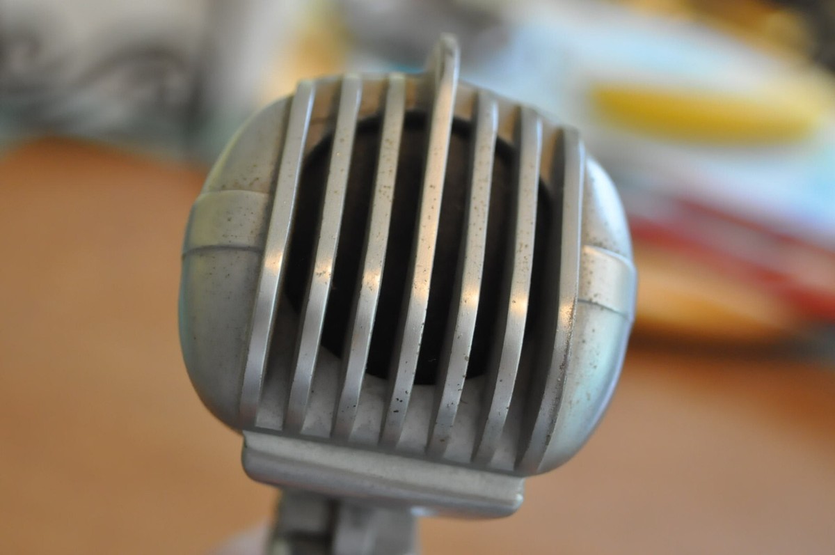 Turner 33-D 1960's Dynamic microphone with stand. Works. #A